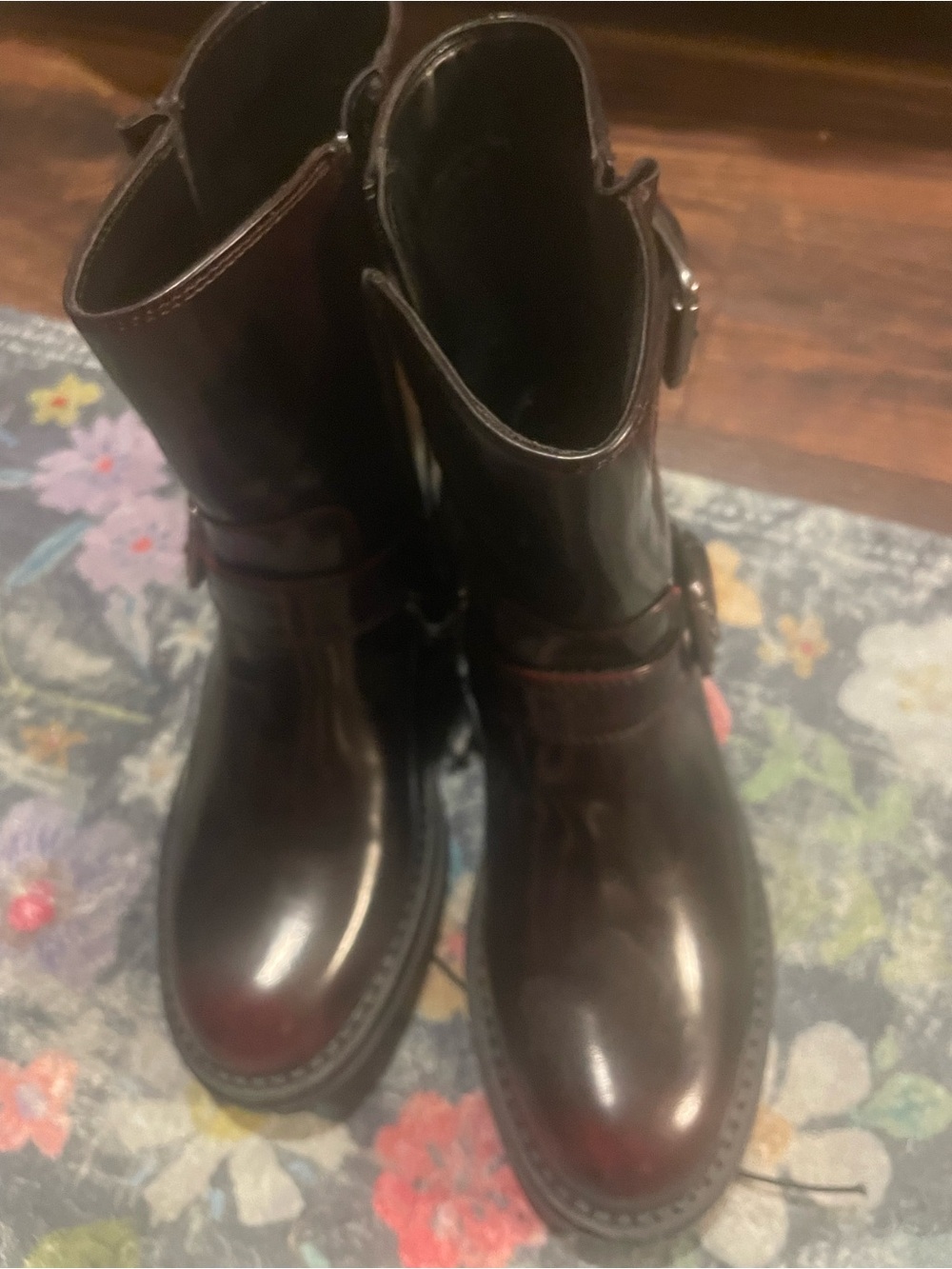 Women’s Glossy Brown Chelsea Boots with Buckle